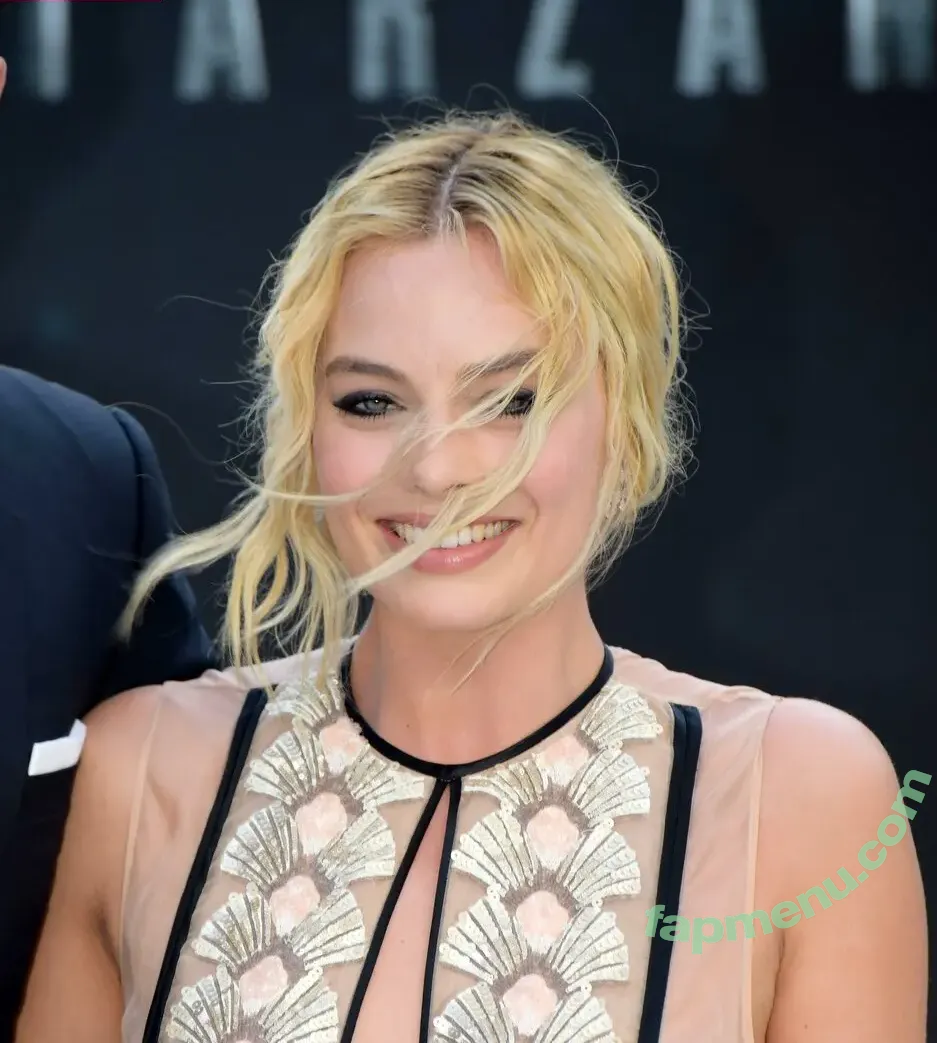 Margot Robbie nude photo #2149 (margotrobbie / margotrobbieofficial)