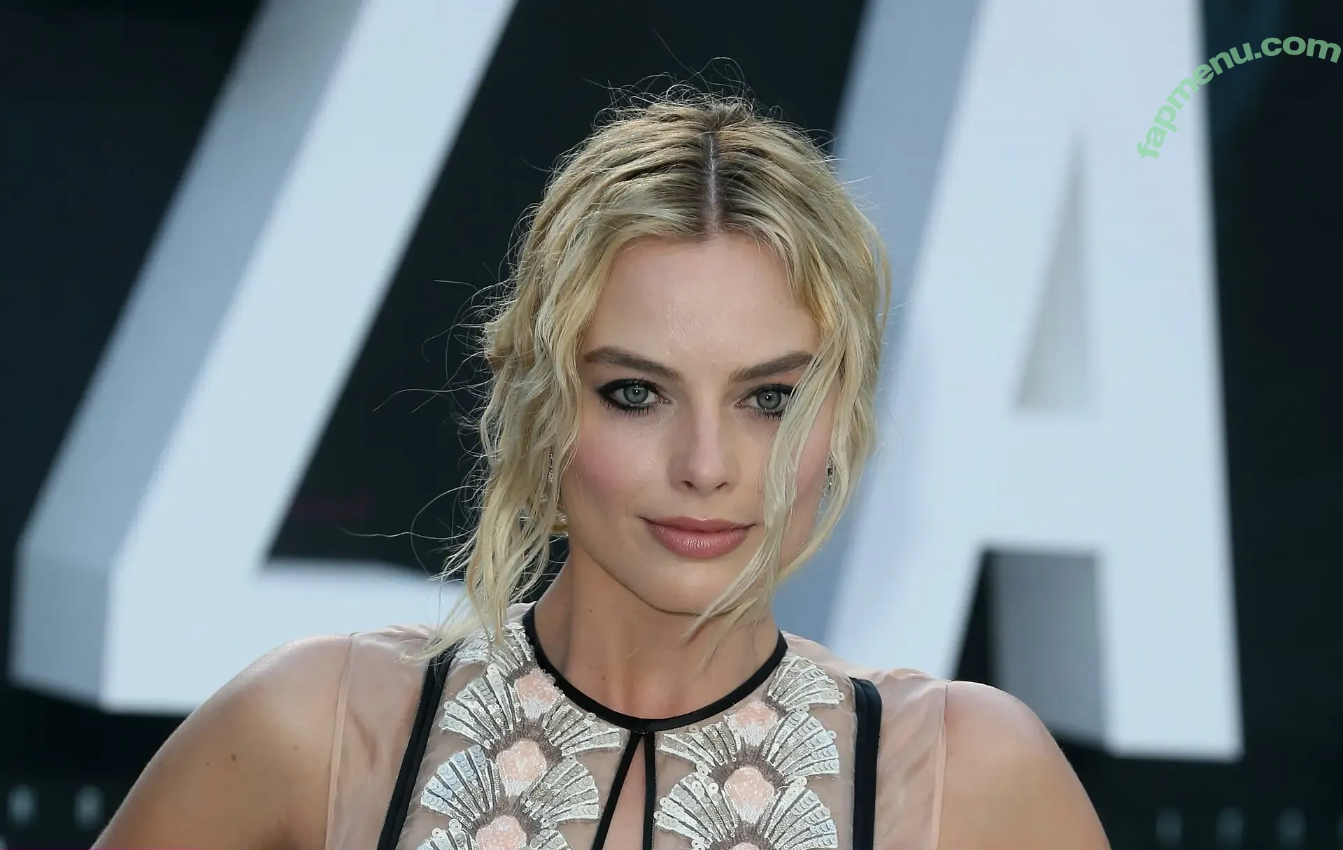Margot Robbie nude photo #2172 (margotrobbie / margotrobbieofficial)