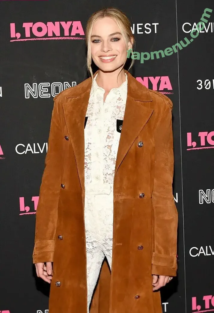 Margot Robbie nude photo #2276 (margotrobbie / margotrobbieofficial)