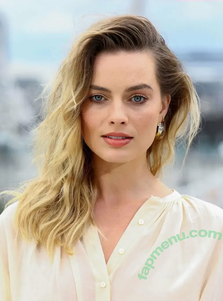 Margot Robbie nude photo #2314 (margotrobbie / margotrobbieofficial)