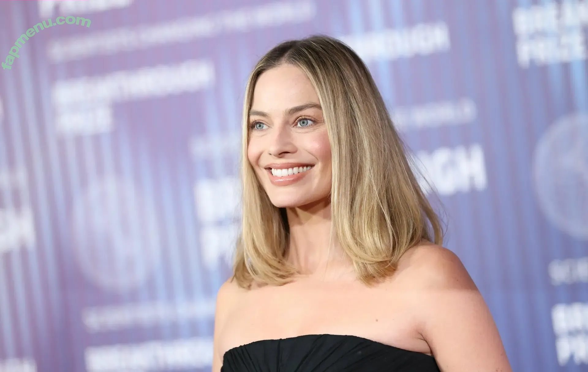 Margot Robbie nude photo #2381 (margotrobbie / margotrobbieofficial)