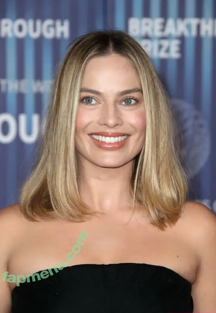 Margot Robbie nude photo #2401 (margotrobbie / margotrobbieofficial)