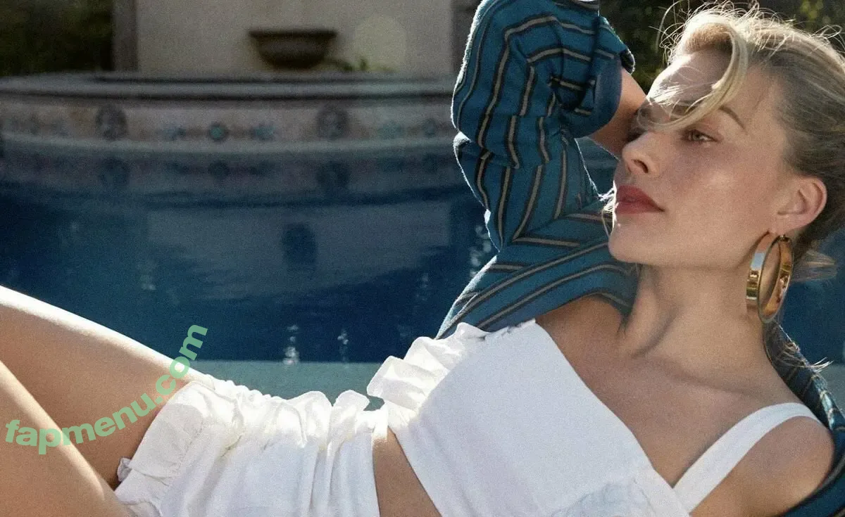 Margot Robbie nude photo #2413 (margotrobbie / margotrobbieofficial)