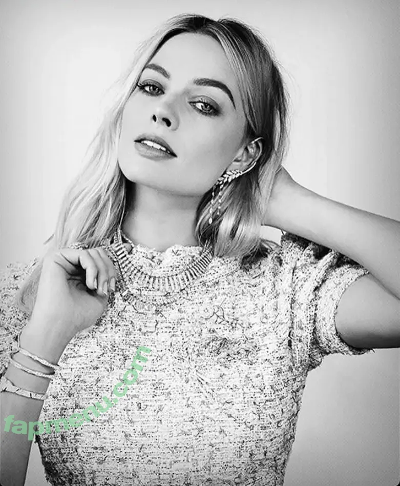 Margot Robbie nude photo #2464 (margotrobbie / margotrobbieofficial)