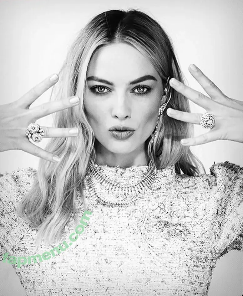 Margot Robbie nude photo #2467 (margotrobbie / margotrobbieofficial)
