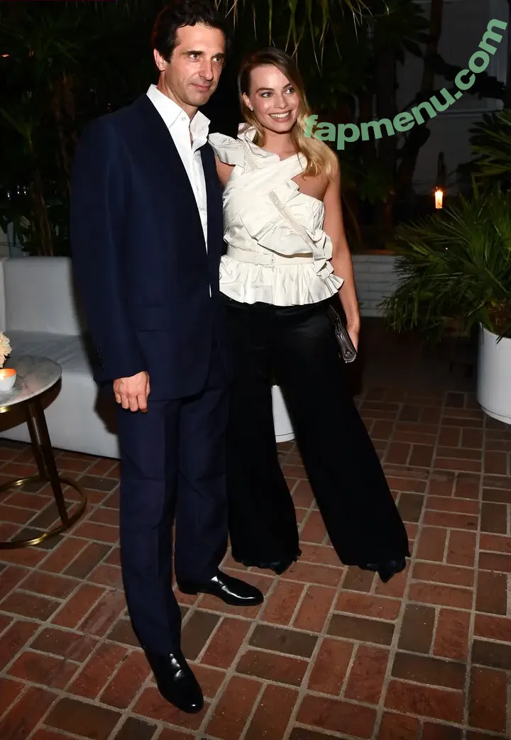 Margot Robbie nude photo #2513 (margotrobbie / margotrobbieofficial)