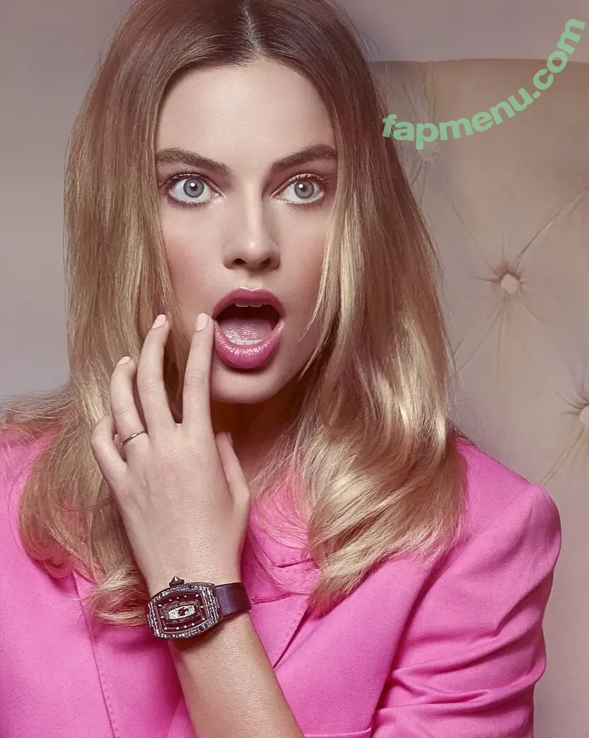 Margot Robbie nude photo #2542 (margotrobbie / margotrobbieofficial)