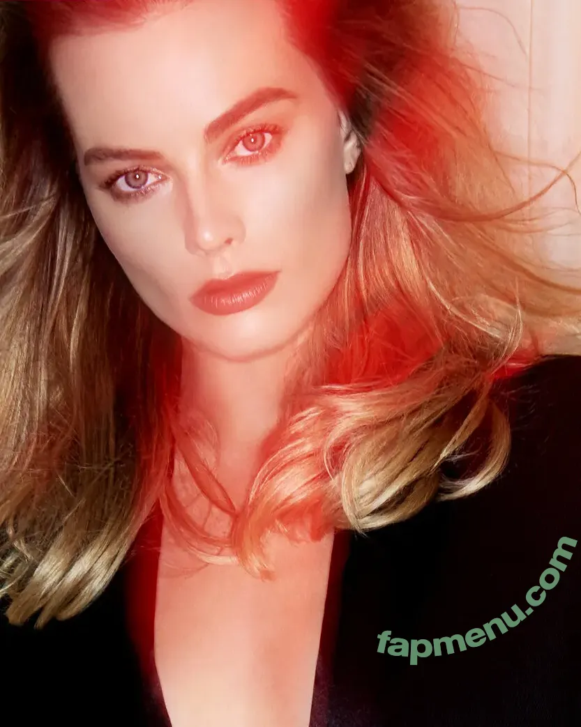 Margot Robbie nude photo #2548 (margotrobbie / margotrobbieofficial)