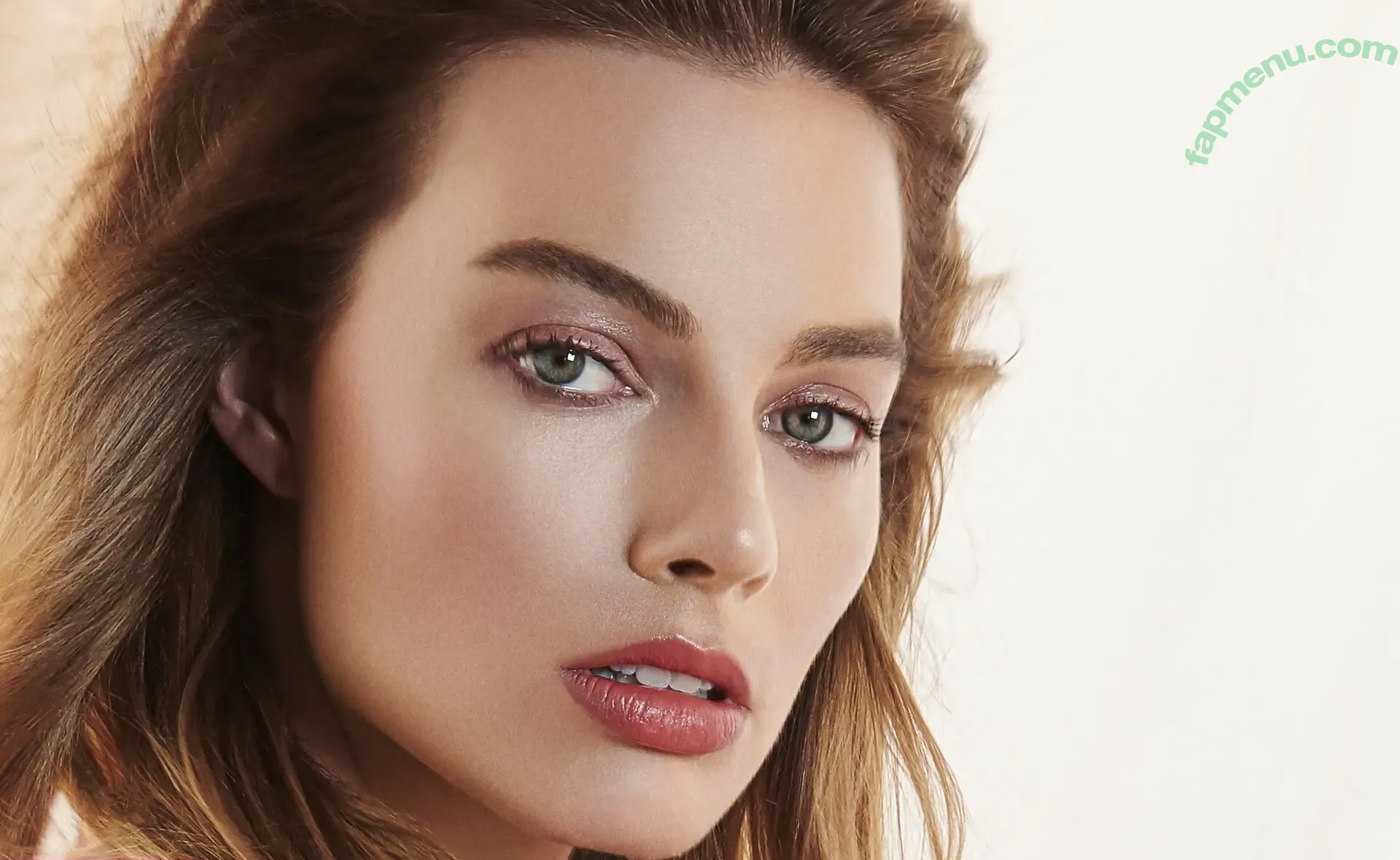 Margot Robbie nude photo #2550 (margotrobbie / margotrobbieofficial)