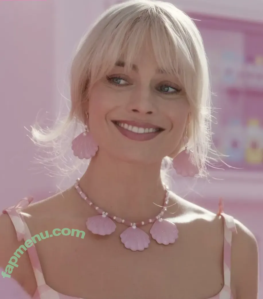 Margot Robbie nude photo #2564 (margotrobbie / margotrobbieofficial)
