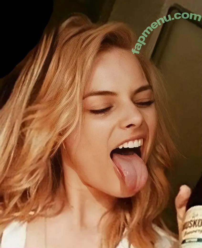 Margot Robbie nude photo #2572 (margotrobbie / margotrobbieofficial)