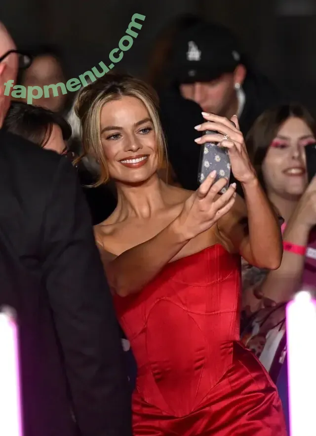 Margot Robbie nude photo #2689 (margotrobbie / margotrobbieofficial)