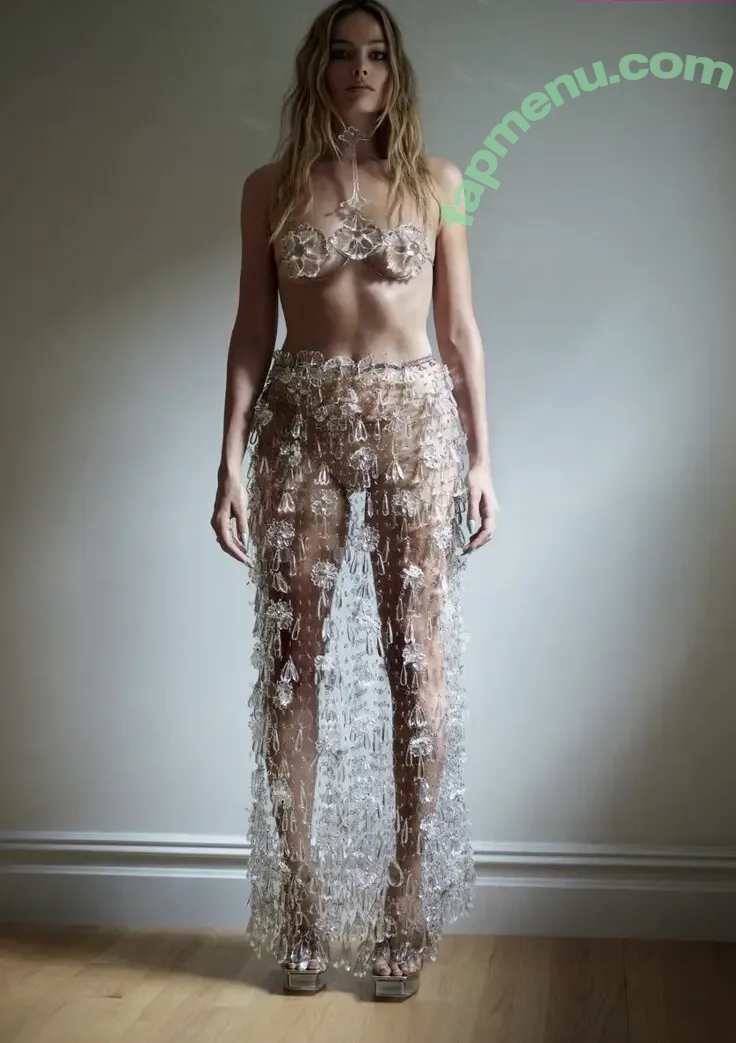 Margot Robbie nude photo #2716 (margotrobbie / margotrobbieofficial)