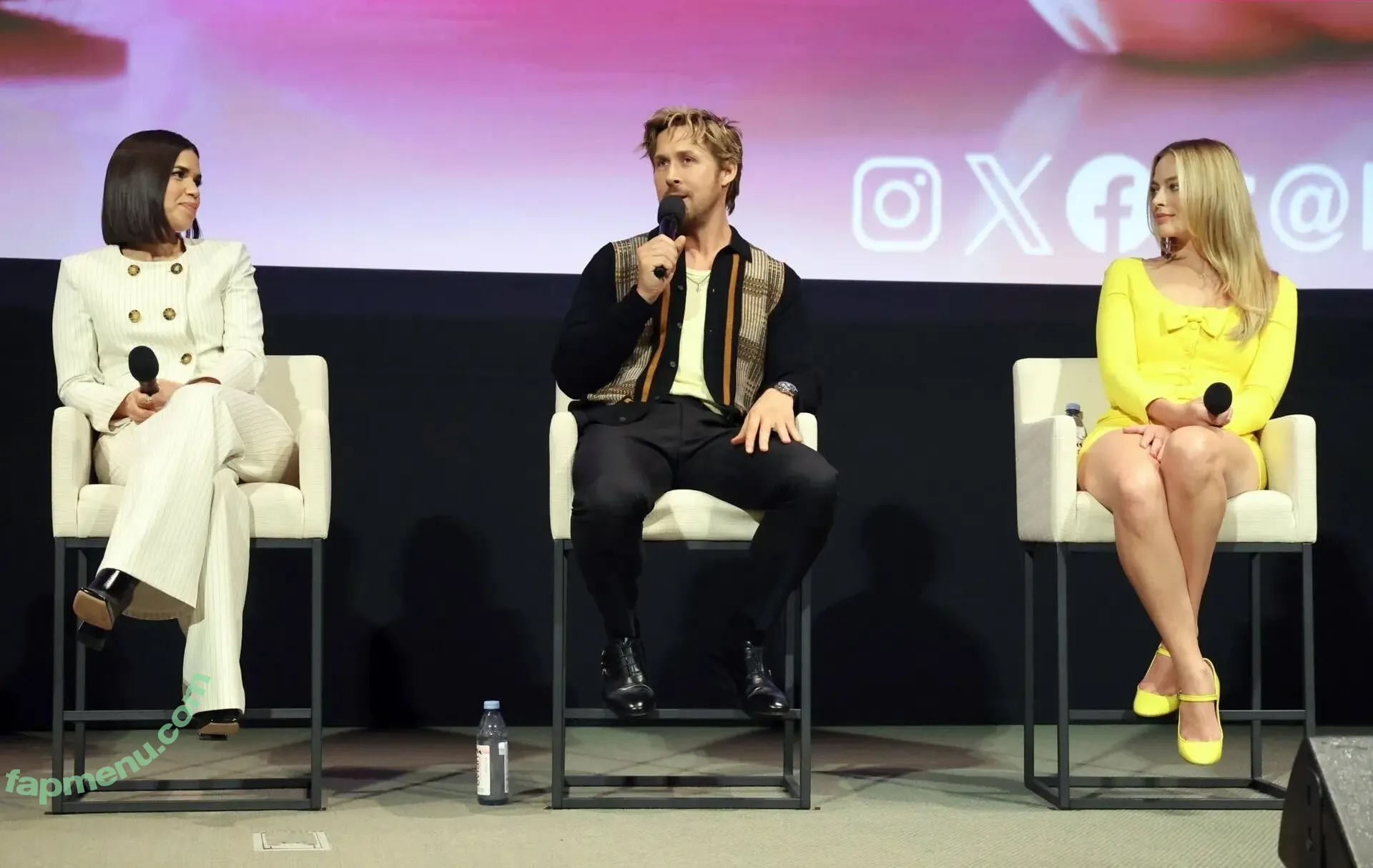 Margot Robbie nude photo #2765 (margotrobbie / margotrobbieofficial)