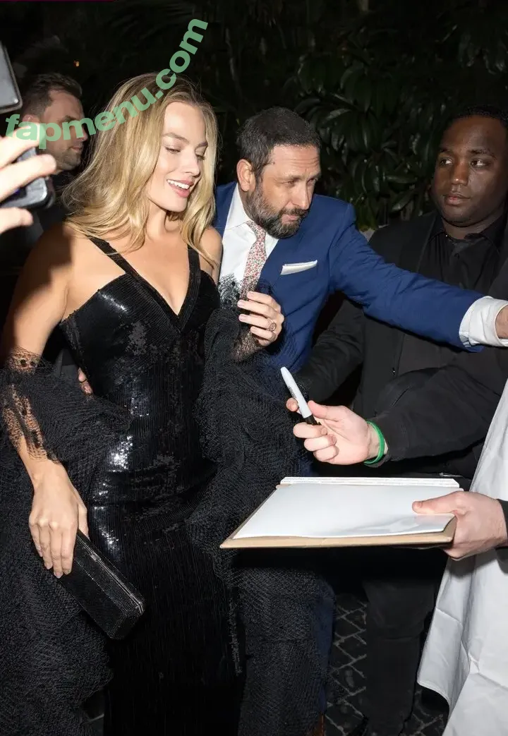 Margot Robbie nude photo #2842 (margotrobbie / margotrobbieofficial)