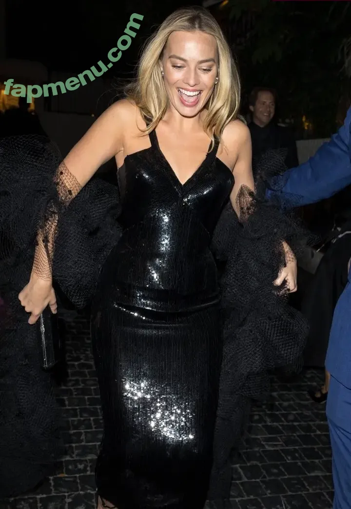 Margot Robbie nude photo #2849 (margotrobbie / margotrobbieofficial)