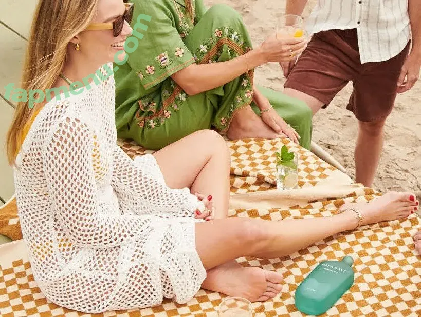 Margot Robbie nude photo #2851 (margotrobbie / margotrobbieofficial)