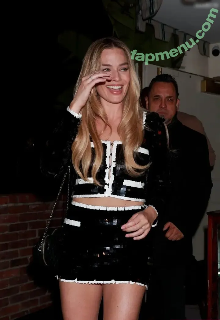 Margot Robbie nude photo #2884 (margotrobbie / margotrobbieofficial)