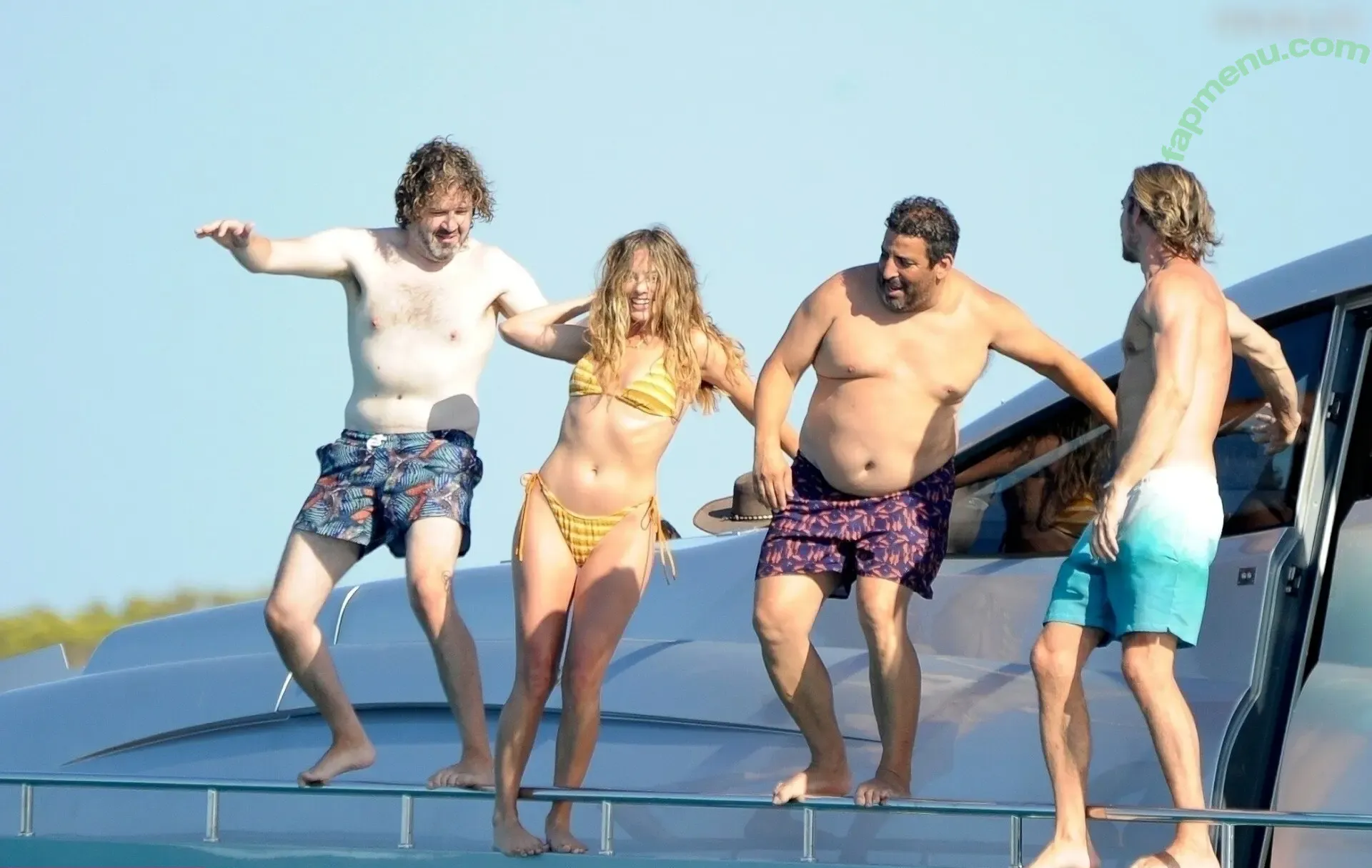 Margot Robbie nude photo #2901 (margotrobbie / margotrobbieofficial)