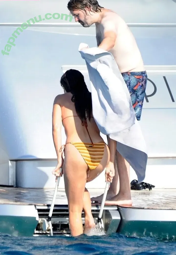 Margot Robbie nude photo #2903 (margotrobbie / margotrobbieofficial)