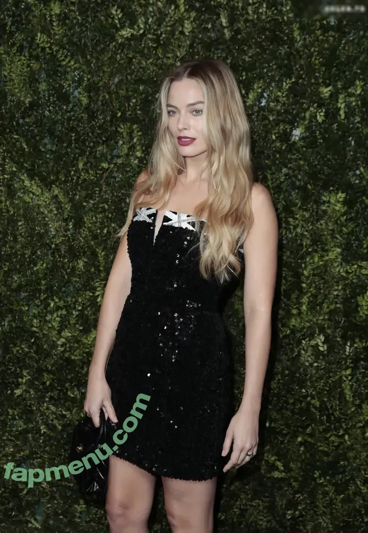 Margot Robbie nude photo #2932 (margotrobbie / margotrobbieofficial)