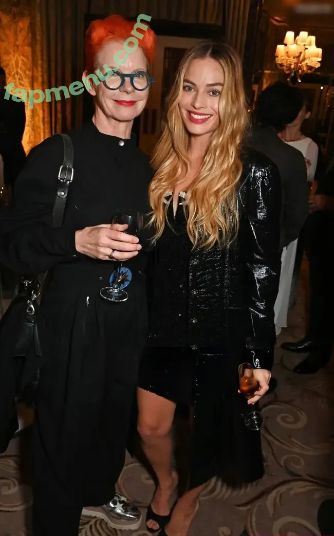 Margot Robbie nude photo #2940 (margotrobbie / margotrobbieofficial)