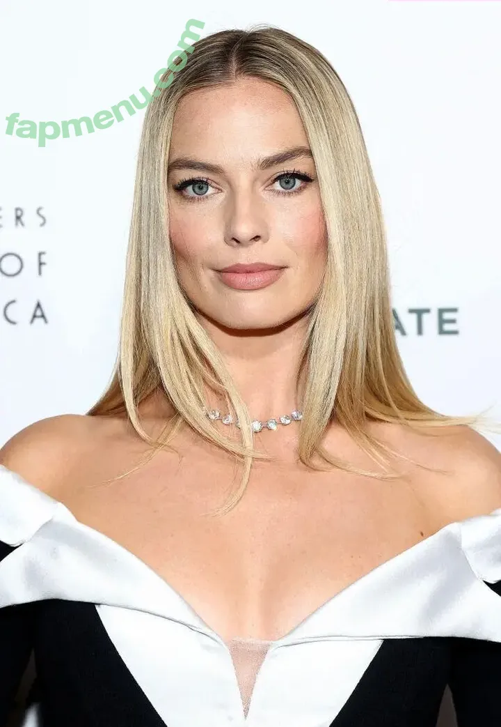 Margot Robbie nude photo #2962 (margotrobbie / margotrobbieofficial)