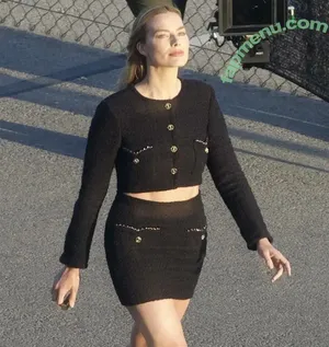 Margot Robbie / margotrobbie / margotrobbieofficial nude photo #3534