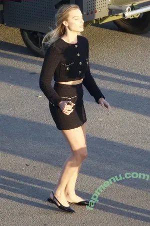 Margot Robbie / margotrobbie / margotrobbieofficial nude photo #3538