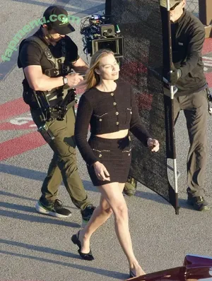 Margot Robbie / margotrobbie / margotrobbieofficial nude photo #3541