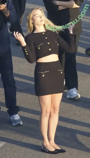 Margot Robbie / margotrobbie / margotrobbieofficial nude photo #3546