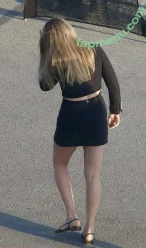 Margot Robbie / margotrobbie / margotrobbieofficial nude photo #3554