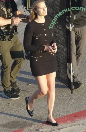 Margot Robbie / margotrobbie / margotrobbieofficial nude photo #3564