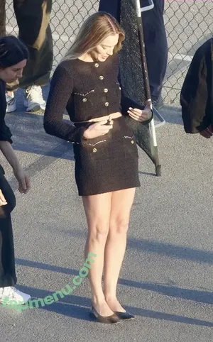 Margot Robbie / margotrobbie / margotrobbieofficial nude photo #3568