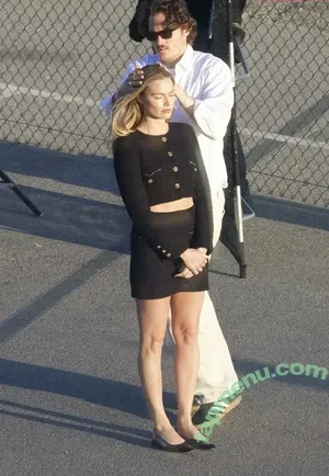 Margot Robbie / margotrobbie / margotrobbieofficial nude photo #3570