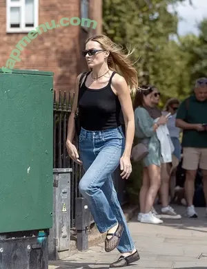 Margot Robbie / margotrobbie / margotrobbieofficial nude photo #3637