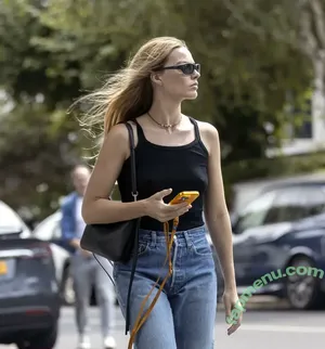 Margot Robbie / margotrobbie / margotrobbieofficial nude photo #3654