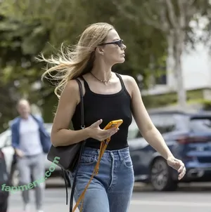 Margot Robbie / margotrobbie / margotrobbieofficial nude photo #3655