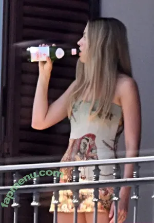 Margot Robbie / margotrobbie / margotrobbieofficial nude photo #3733