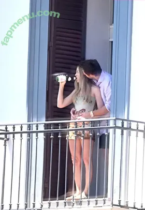 Margot Robbie / margotrobbie / margotrobbieofficial nude photo #3734