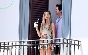 Margot Robbie / margotrobbie / margotrobbieofficial nude photo #3736