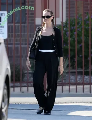 Margot Robbie / margotrobbie / margotrobbieofficial nude photo #3750