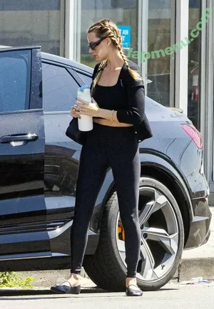 Margot Robbie / margotrobbie / margotrobbieofficial nude photo #3751