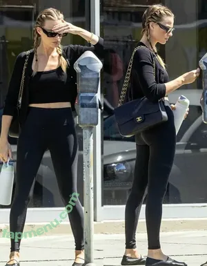 Margot Robbie / margotrobbie / margotrobbieofficial nude photo #3762