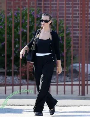 Margot Robbie / margotrobbie / margotrobbieofficial nude photo #3771