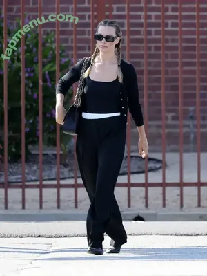 Margot Robbie / margotrobbie / margotrobbieofficial nude photo #3774