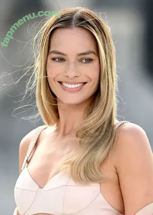 Margot Robbie / margotrobbie / margotrobbieofficial nude photo #3886