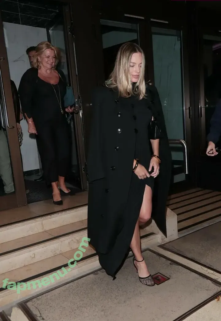 Margot Robbie nude photo #3020 (margotrobbie / margotrobbieofficial)