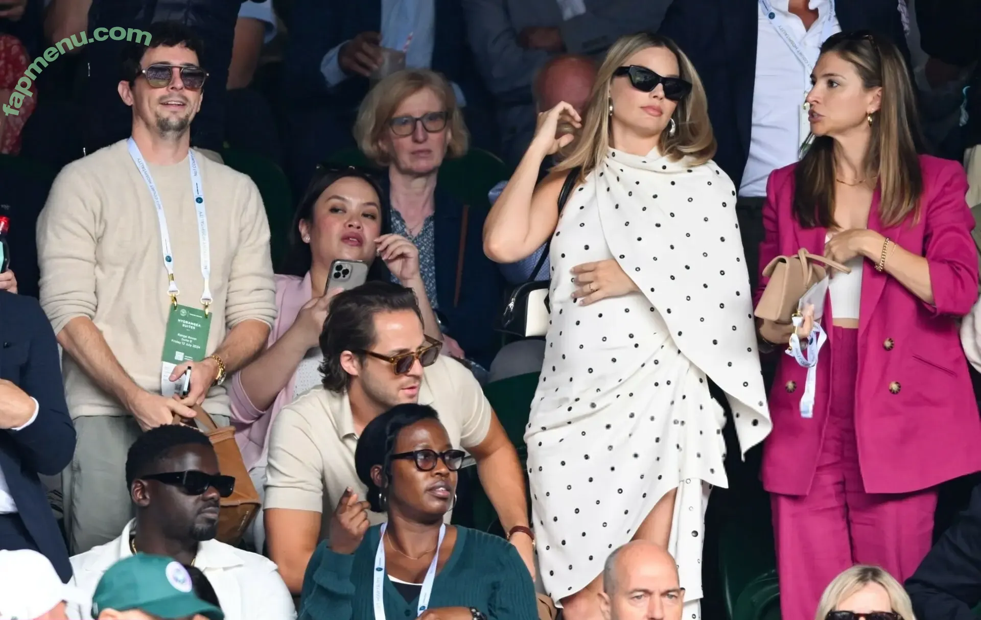 Margot Robbie nude photo #3080 (margotrobbie / margotrobbieofficial)