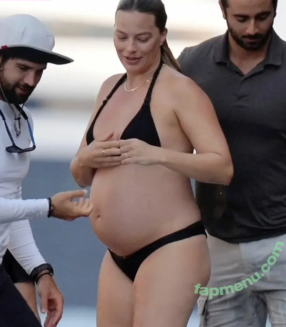 Margot Robbie nude photo #3084 (margotrobbie / margotrobbieofficial)